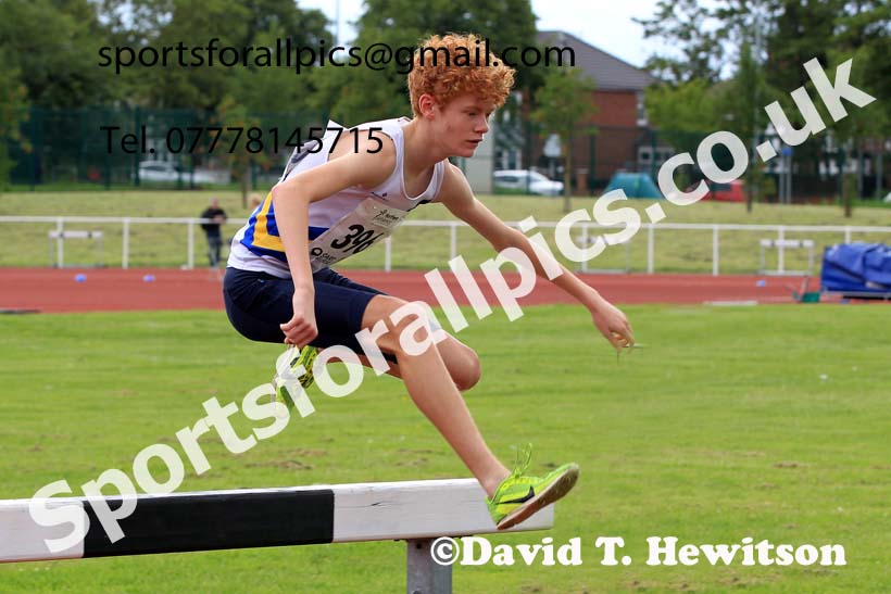 Mens under-17s 1500 metres steeplechase, 2023 Northern Under-13s, Under-15s and Under-17s, Middlesbrough.  Photo: David T. Hewitson/Sports for All Pics